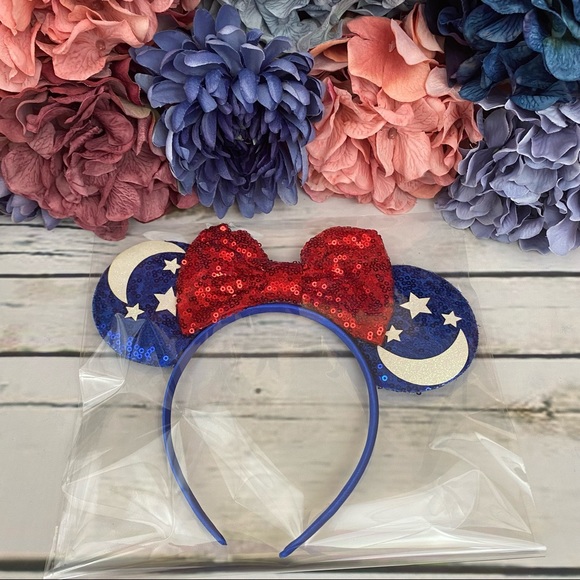Minnie Mouse Sorcerer Fantasia Headband with Bow - Picture 11 of 12